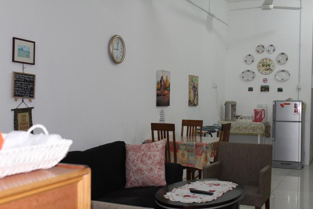Emma Guesthouse Jertih Extérieur photo
